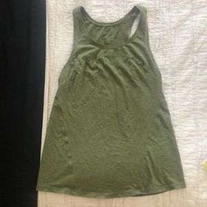 Lululemon 4 army green love tank